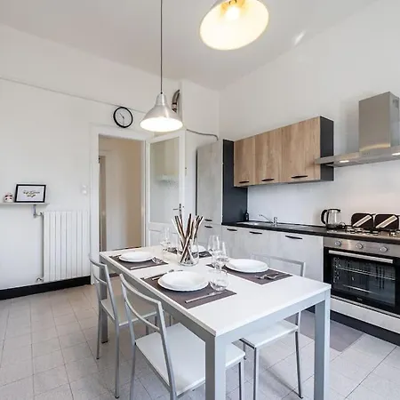 Ferrari - Stazione E Centro Citta 아파트 모데나