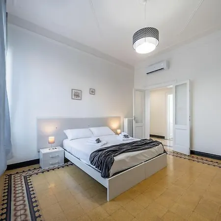 Ferrari - Stazione E Centro Citta 아파트 모데나