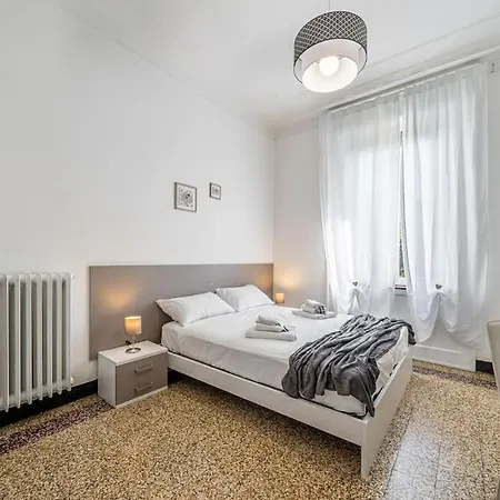 Apartment Ferrari - Stazione E Centro Citta Modena