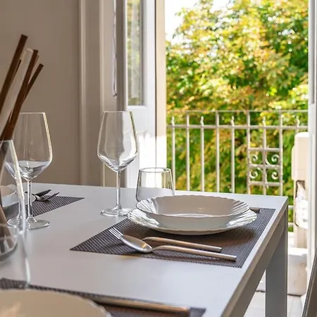 Ferrari - Stazione E Centro Citta 모데나