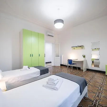 아파트 Ferrari - Stazione E Centro Citta