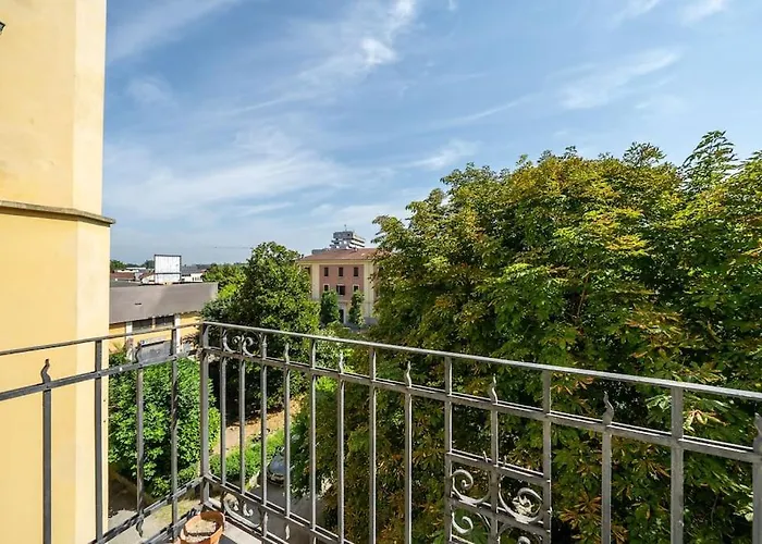 Ferrari - Stazione E Centro Citta