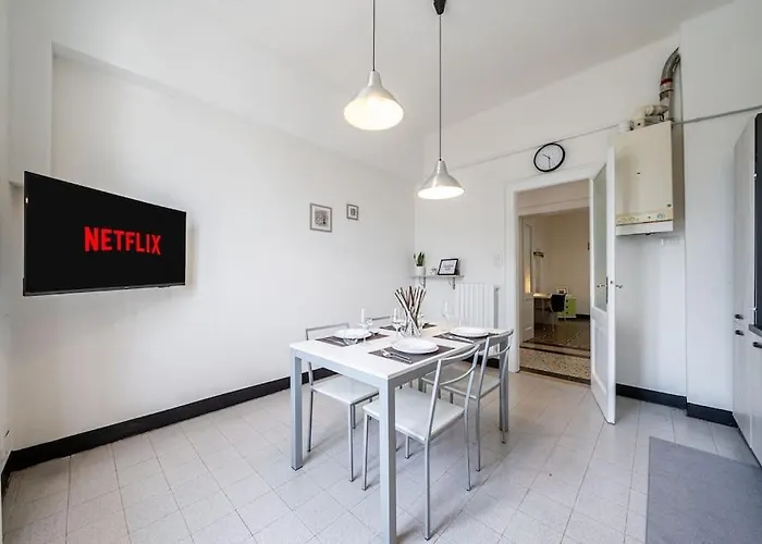 Ferrari - Stazione E Centro Citta Модена